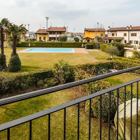 Apartment La Casa Colorata - Large Flat - Desenzano Del Garda *