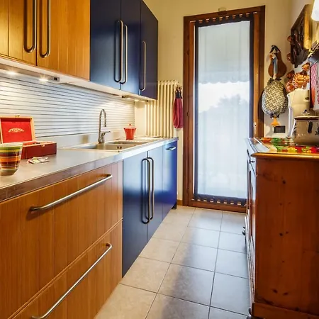 La Casa Colorata - Large Flat - Desenzano Del Garda Desenzano del Garda